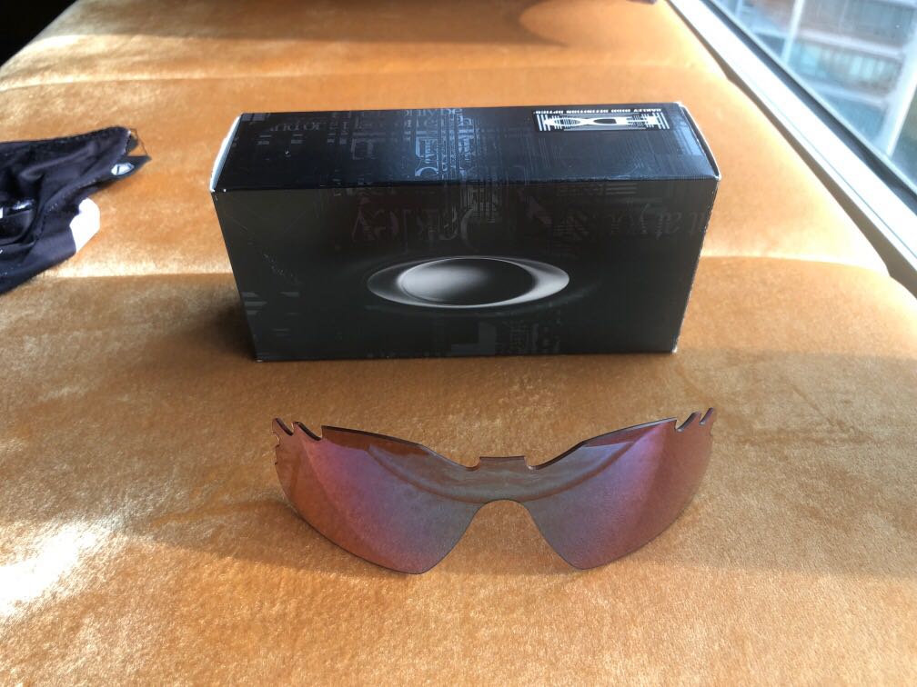 Oakley Radar Pitch lens G30 Iridium vented used for 1 month, Men's Fashion,  Watches & Accessories, Sunglasses & Eyewear on Carousell