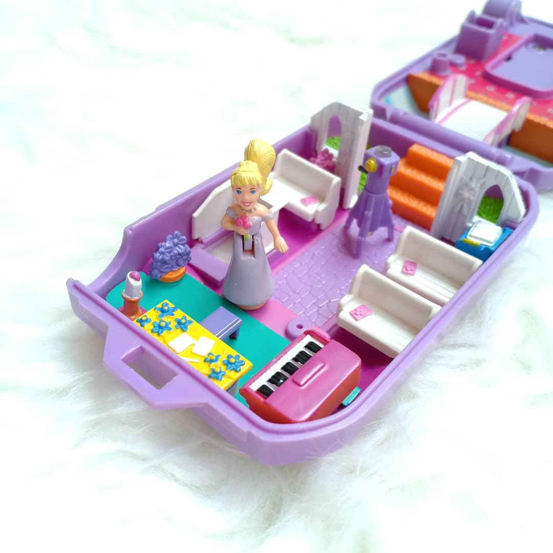 mainan polly pocket