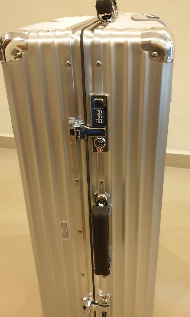rimowa classic check in
