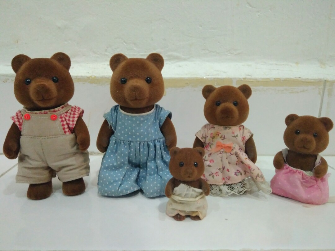 Sylvanian families hot sale brown bear family