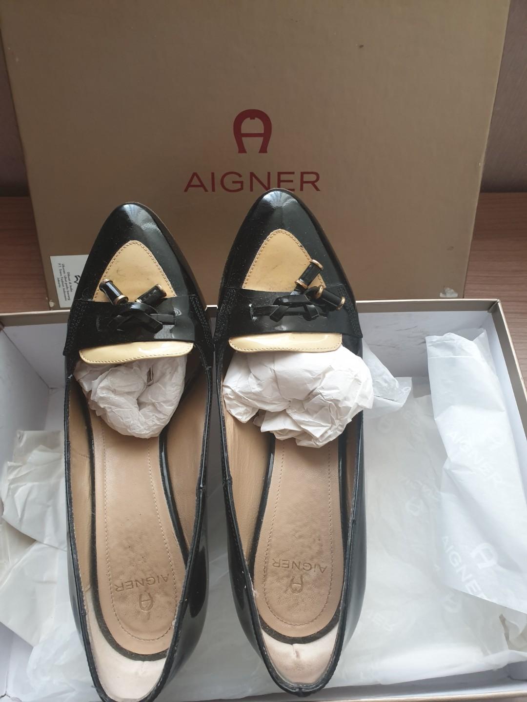 Wedges Etienne Aigner size 37.5 Fesyen Wanita Sepatu di Carousell
