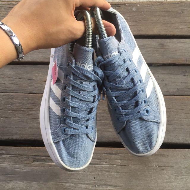 Adidas Court Vintage, Men's Fashion, Footwear, Sneakers on Carousell