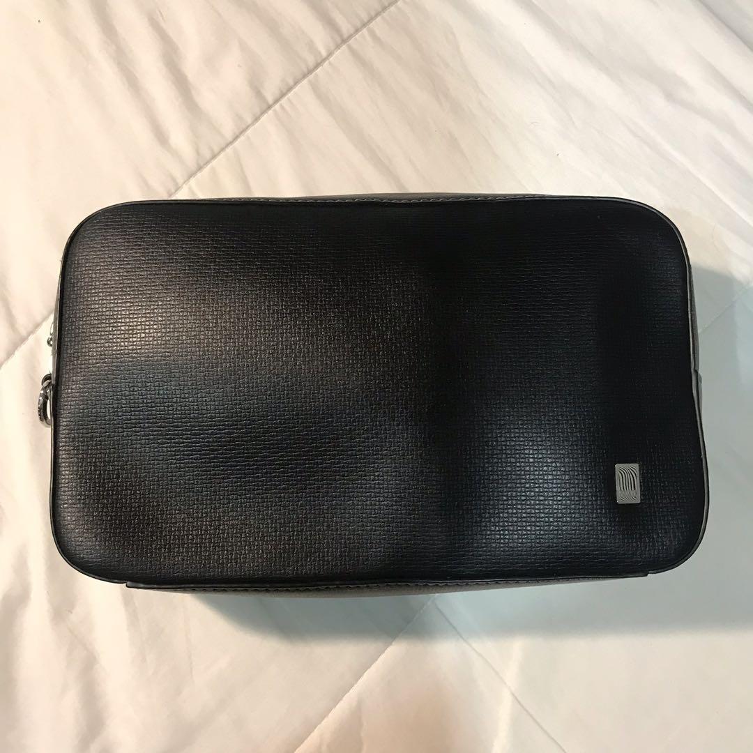 bonia clutch