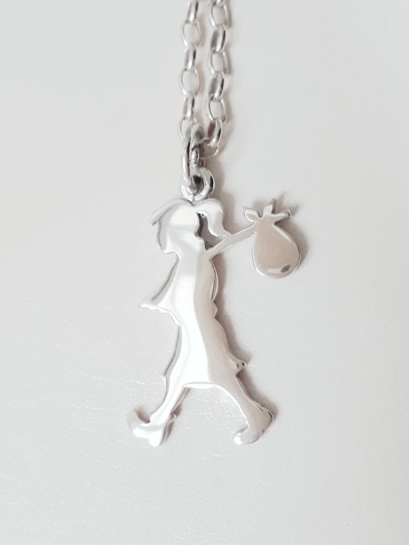 Runaway girl deals necklace meaning