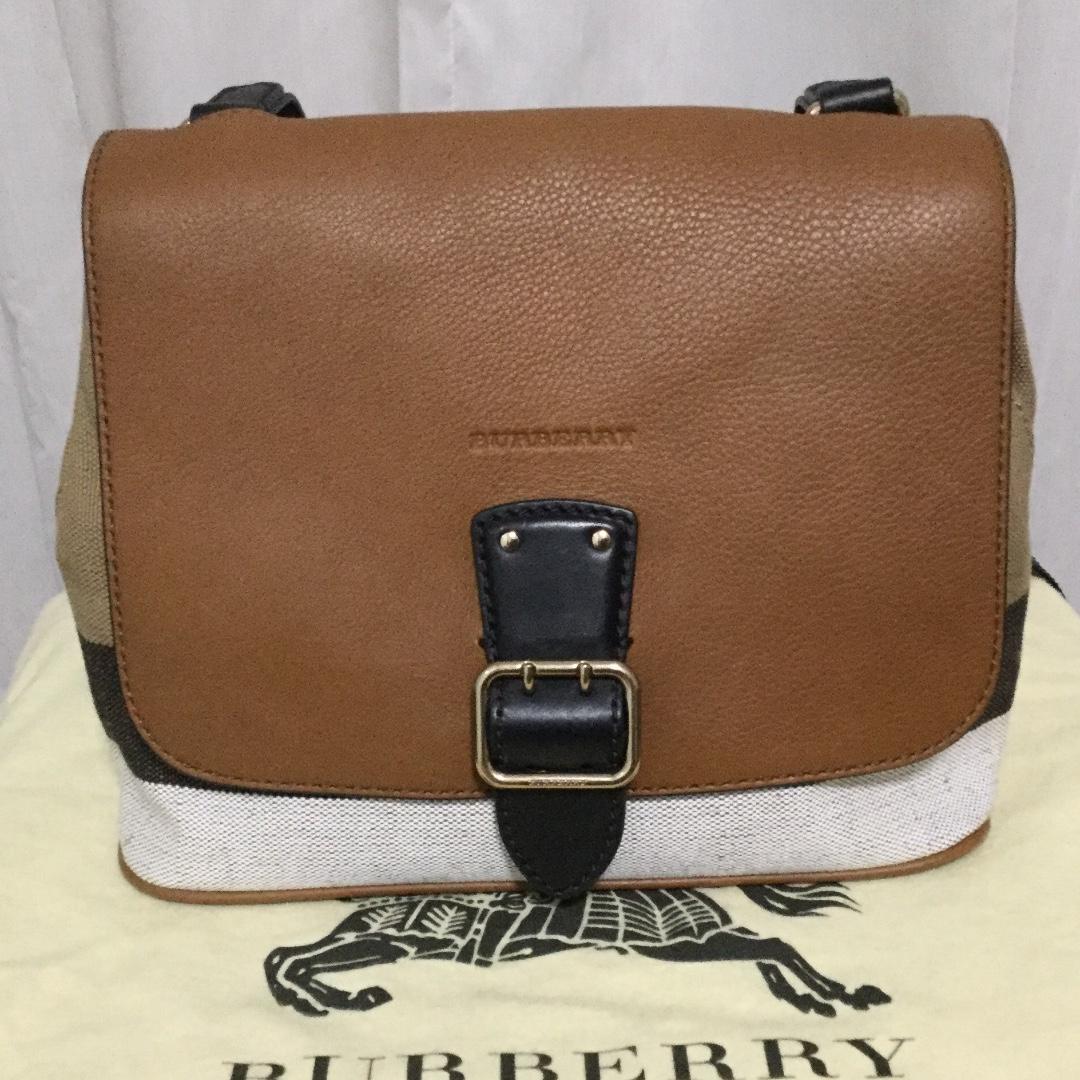 Burberry brit grainy canvas 2025