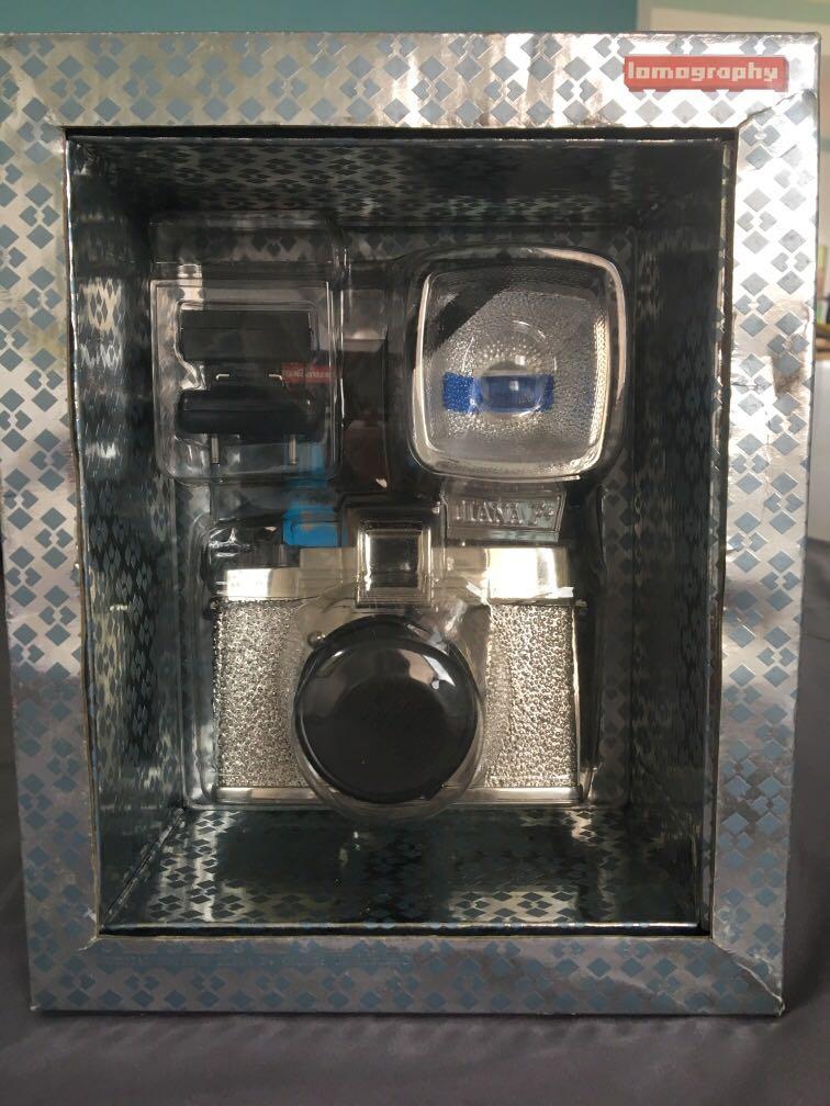 Diana F + lomography camera (Category: Cameras) located in Antipolo. Submitted by shopitsmeanttobe (Listing ID 246037727, Image 1). Description: diana f+ special edition chromiac.