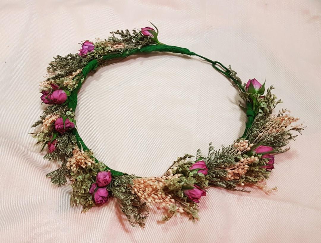 where to buy flower head wreaths