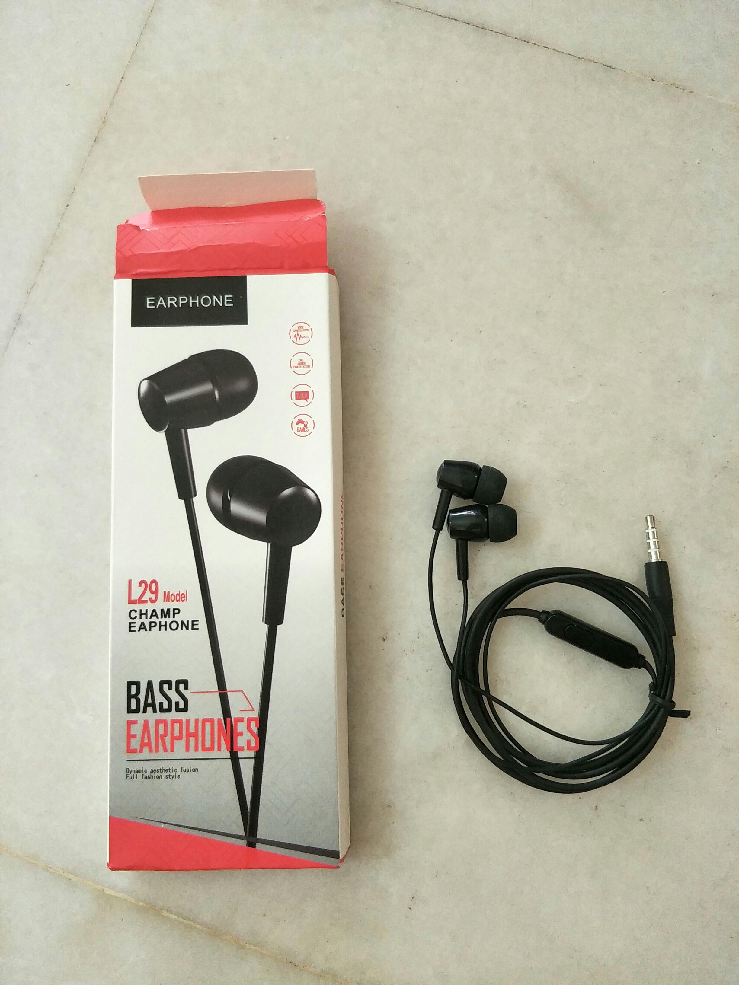 Earpiece, Audio, Earphones on Carousell