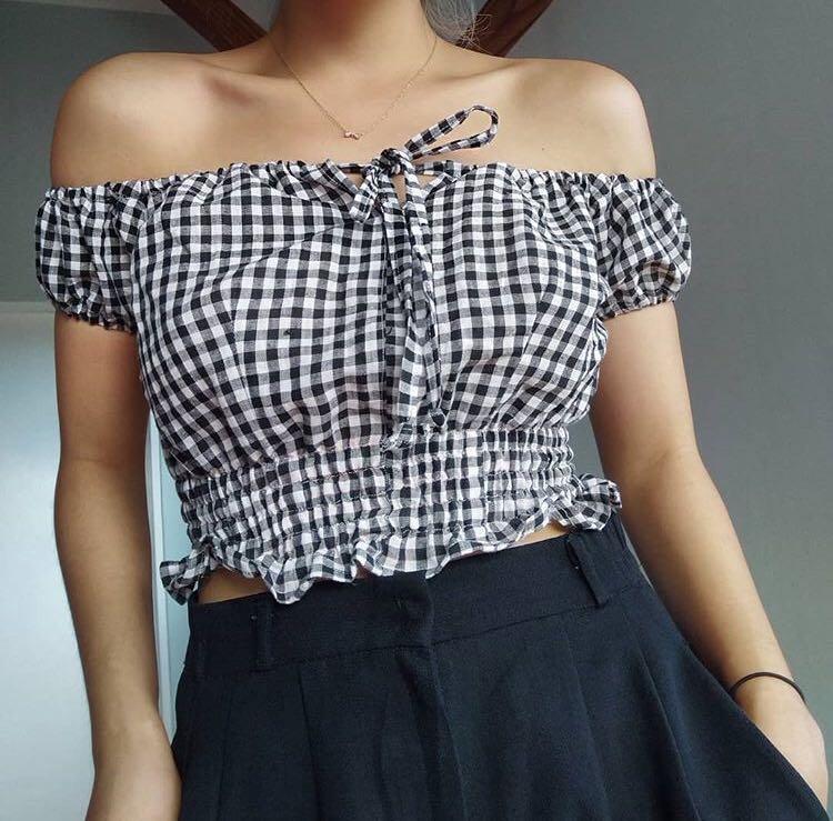 Lisa off sales shoulder top