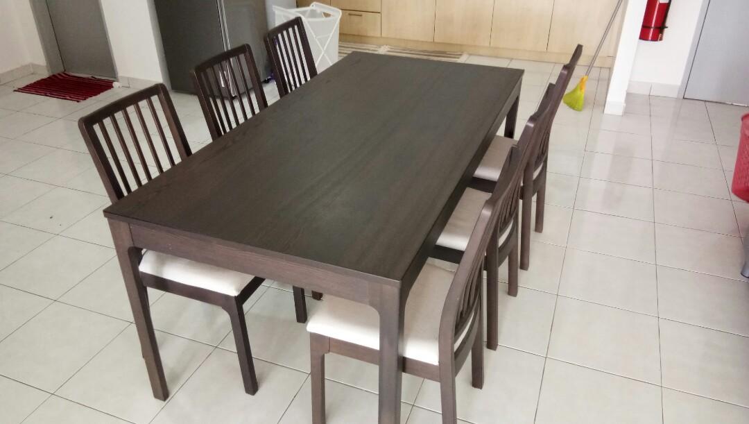 Edelen store dining table