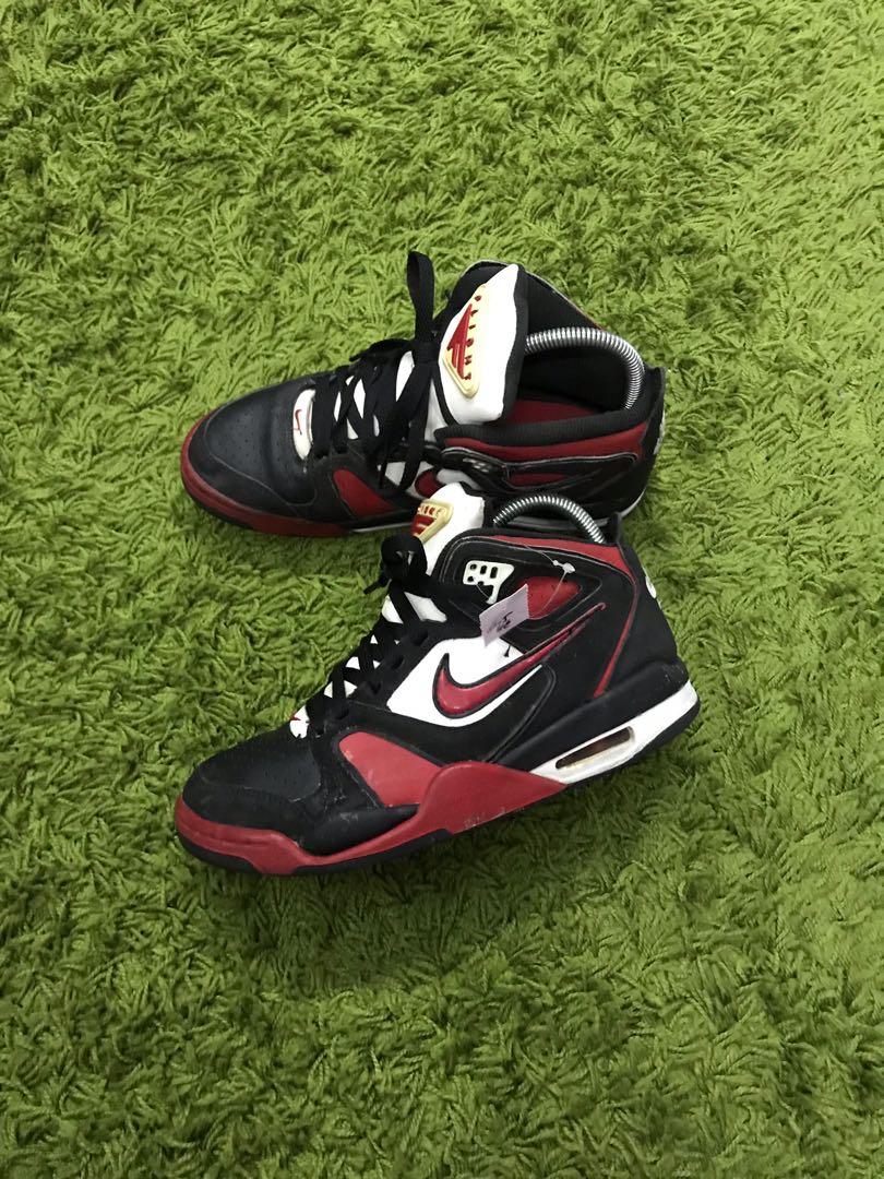 nike air flight falcon