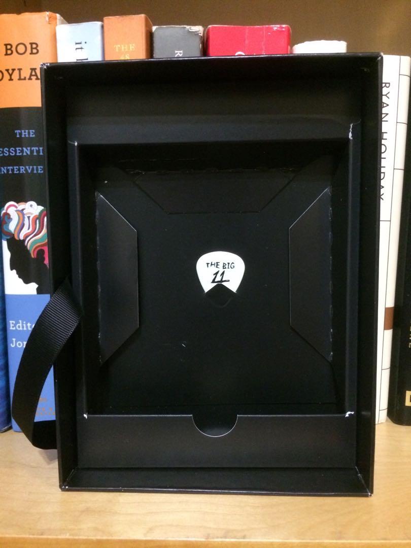 Out of Print Metallica 'Big 4 Live in Sofia' Deluxe Box Set, Hobbies &  Toys, Music & Media, CDs & DVDs on Carousell