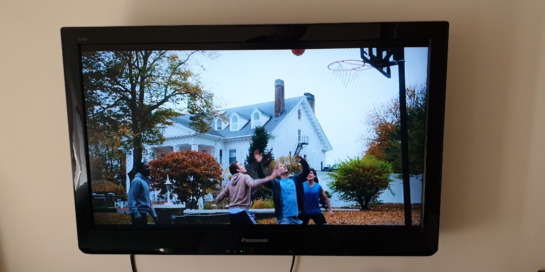 Panasonic VIERA 32 inch THL32C3S plasma, TV & Home Appliances, TV & Entertainment, TV on Carousell