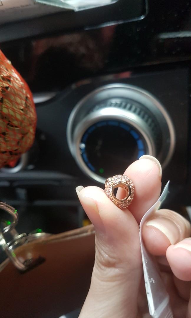 Pandora rose hotsell gold tarnish