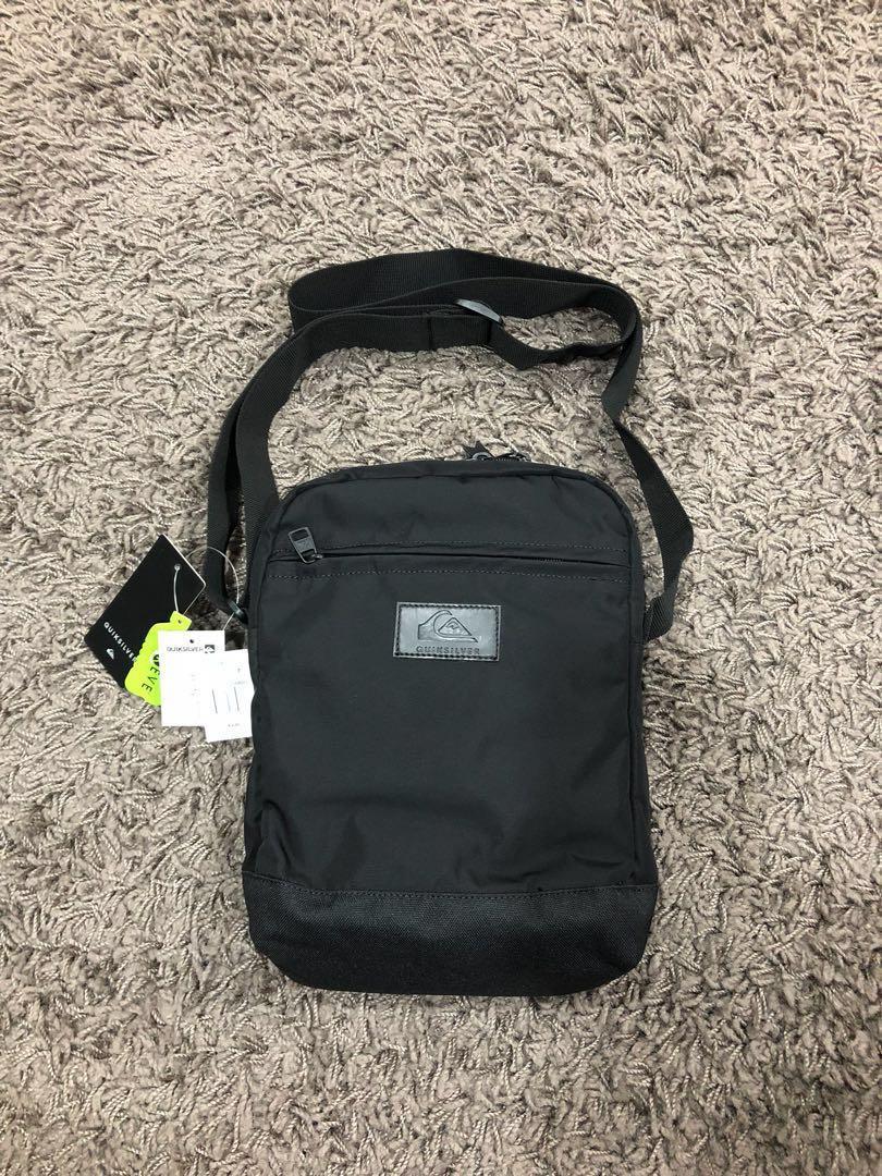 Quiksilver cross hotsell body bag
