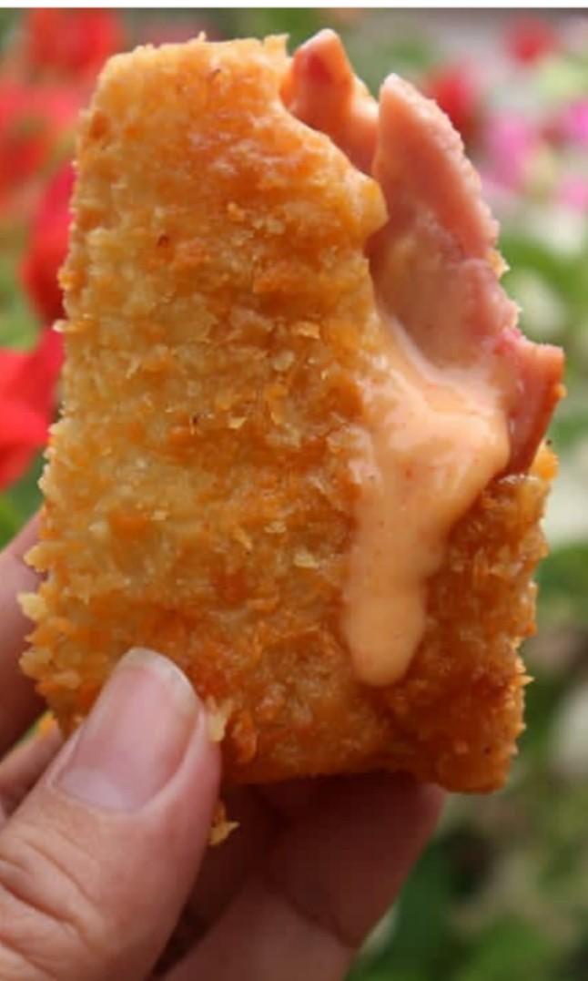 Risol Mayo Pedas Makanan Minuman Kue Kue Di Carousell