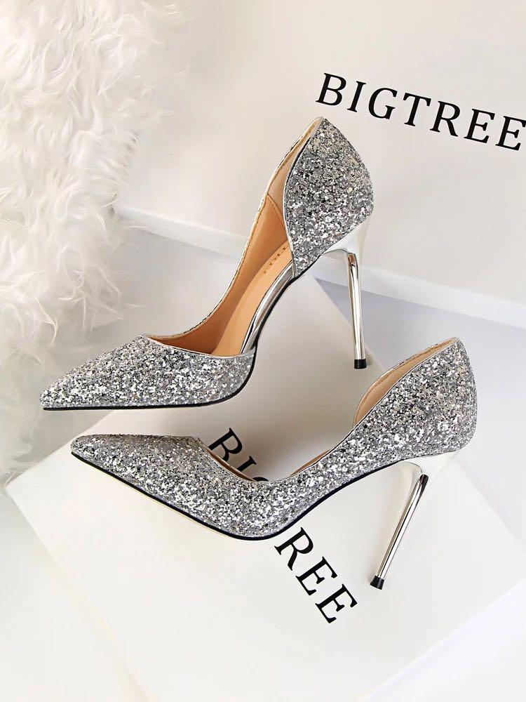 Silver high heels, Women's Fashion 