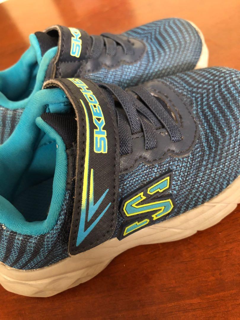 boys skechers size 1
