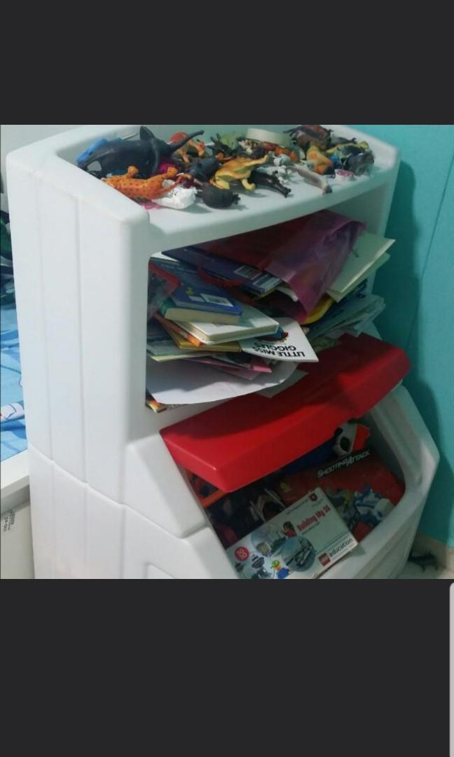 Step 2 toy box, Furniture & Home Living, Home Improvement