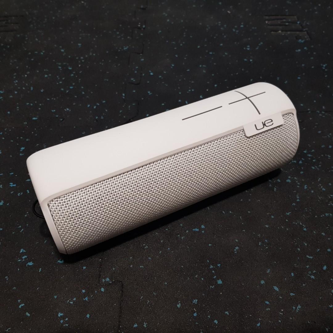 Ue sale boom white
