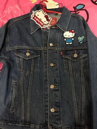 BH Hello Kitty Tiger Stripe Hoodie, Women's Fashion, Coats, Jackets and  Outerwear on Carousell