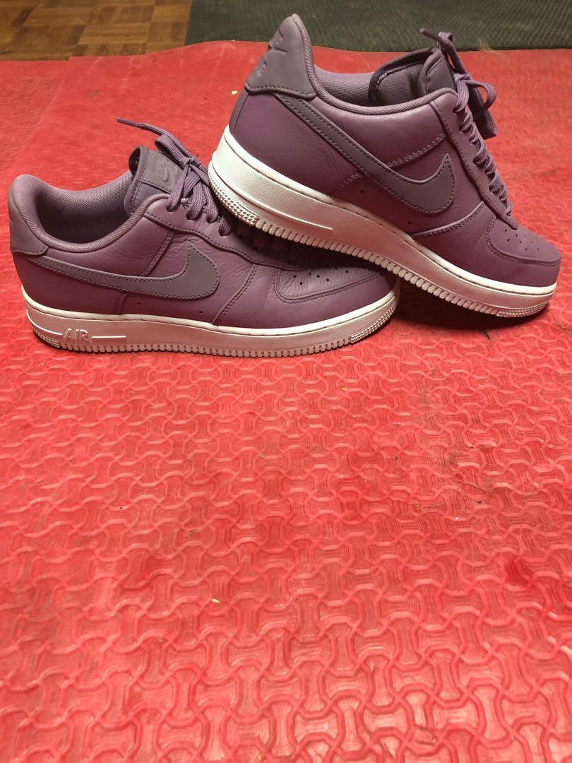 Air force 1 low purple (Category: Sneakers) located in Manila. Submitted by bachus (Listing ID 246234515, Image 2). Description: Pre owned mint condition air force 1 low violet with og box us 8.meetup makati or taguig.can be delivered via grab at ur expense.