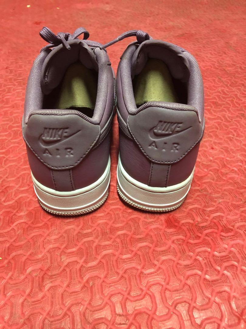 Air force 1 low purple (Category: Sneakers) located in Manila. Submitted by bachus (Listing ID 246234515, Image 3). Description: Pre owned mint condition air force 1 low violet with og box us 8.meetup makati or taguig.can be delivered via grab at ur expense.