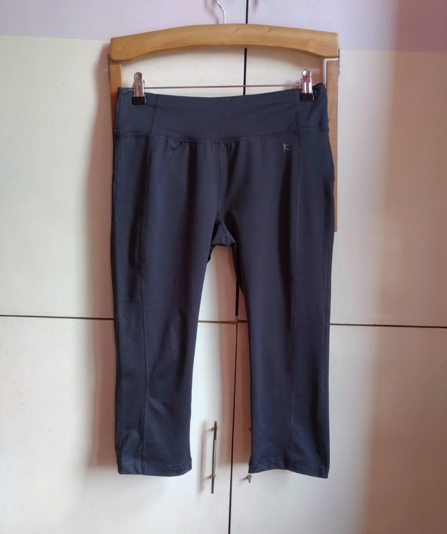 Auth DANSKIN NOW® Dri More Drifit Grey Cropped Yoga Pants (Small