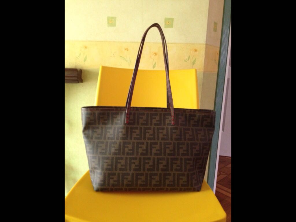 Borsa fendi roll bag hotsell
