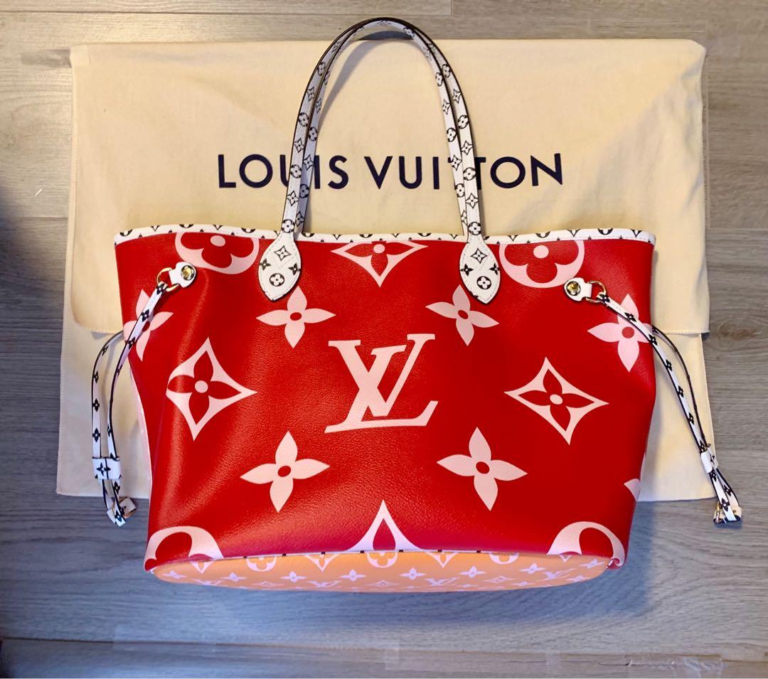 Giant top monogram neverfull