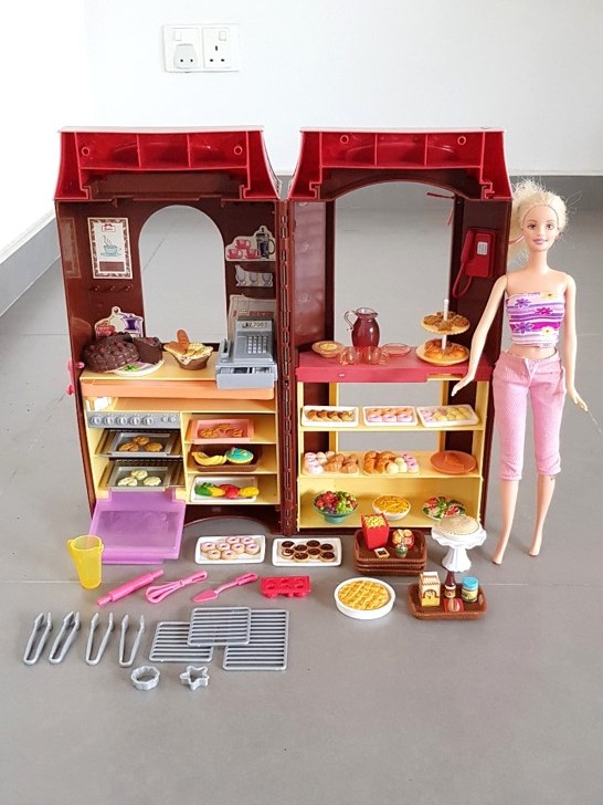 Barbie bakery discount set