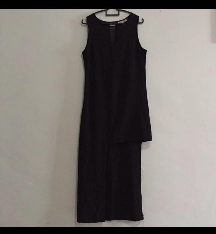 BNWT Womens Size 8,10 Black Off The Shoulder Asymmetrical Cocktail Maxi Dress