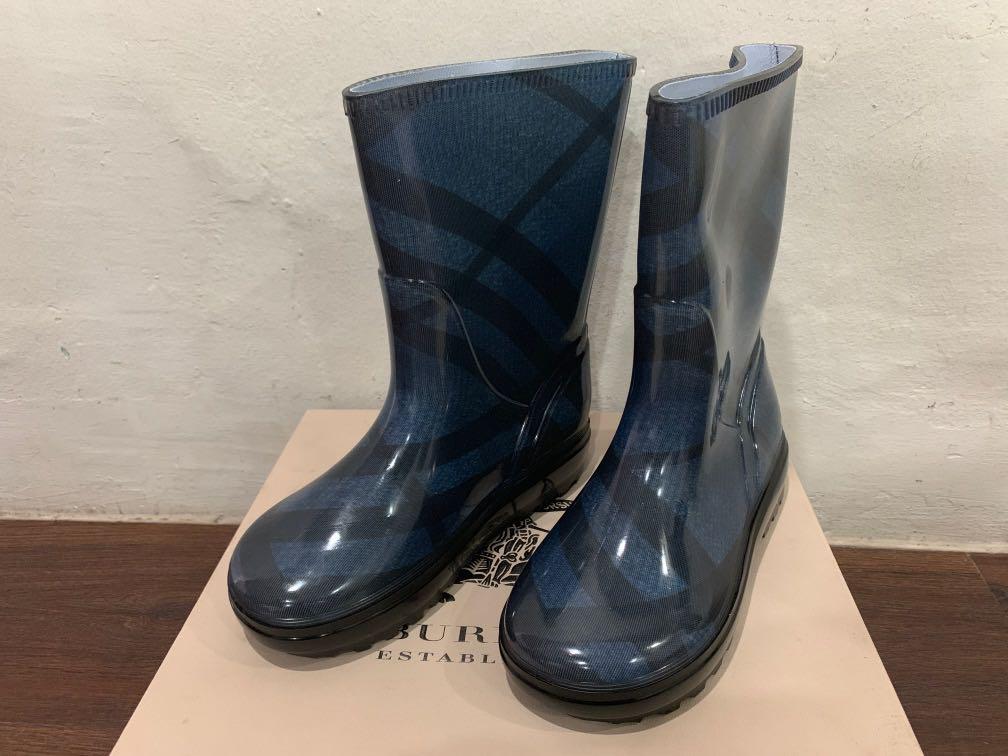 Burberry rain boots kids 2013 deals