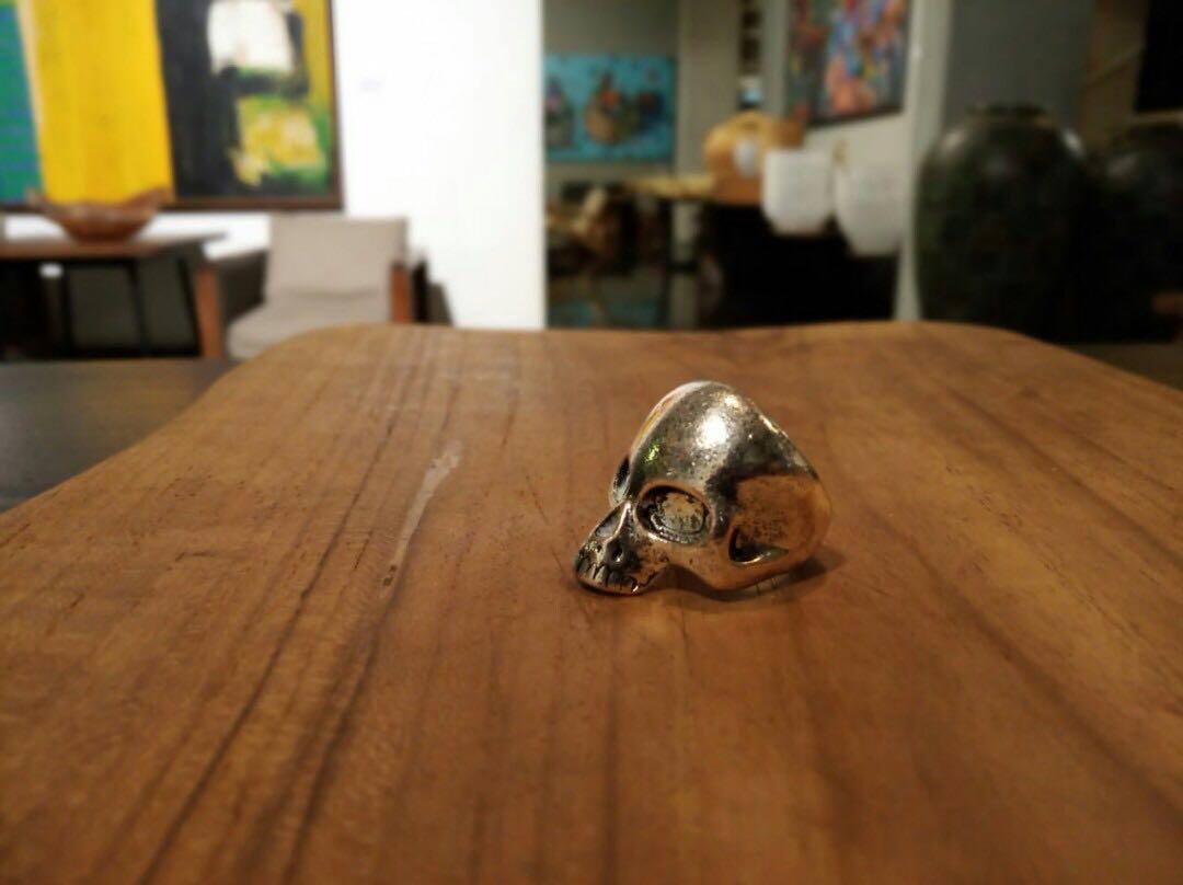 Cincin Tengkorak H M Skull Ring