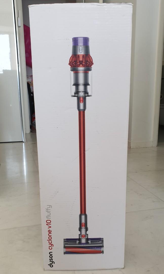 Dyson Cyclon V10 Fluffy Cordless Tv Home Appliances Vacuum Cleaner Housekeeping On Carousell