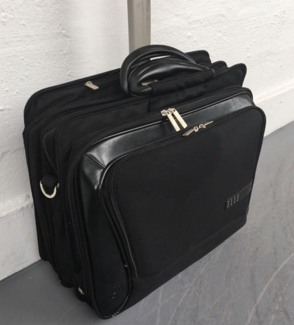 elle laptop bag