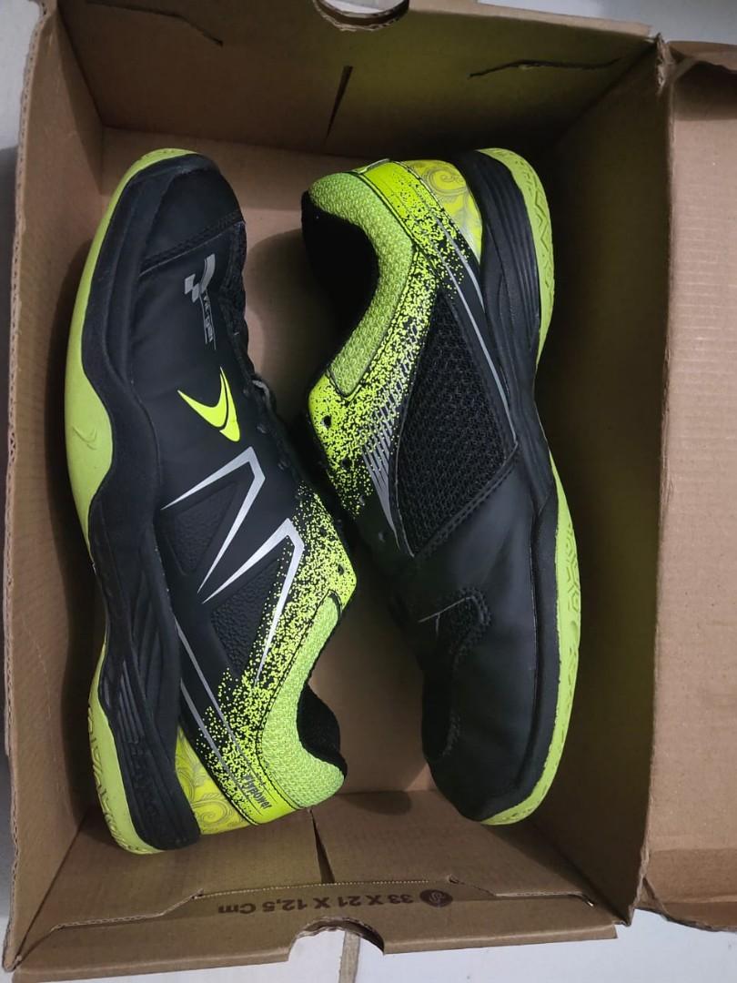 Flypower Plaosan 5 Sepatu Olahraga Bulutangkis Badminton Fesyen Pria Sepatu Lainnya Di Carousell