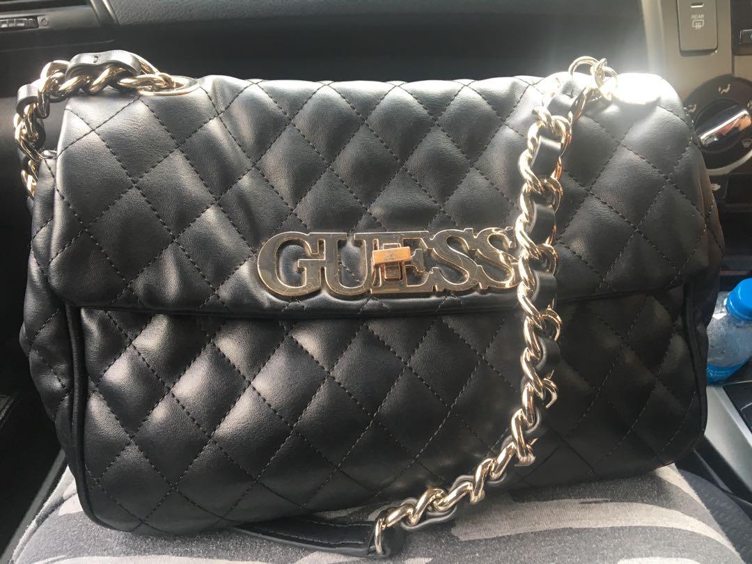 guess quilted shoulder bag