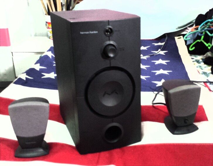 HARMAN KARDON PC Speaker w/ Sub Woofer 