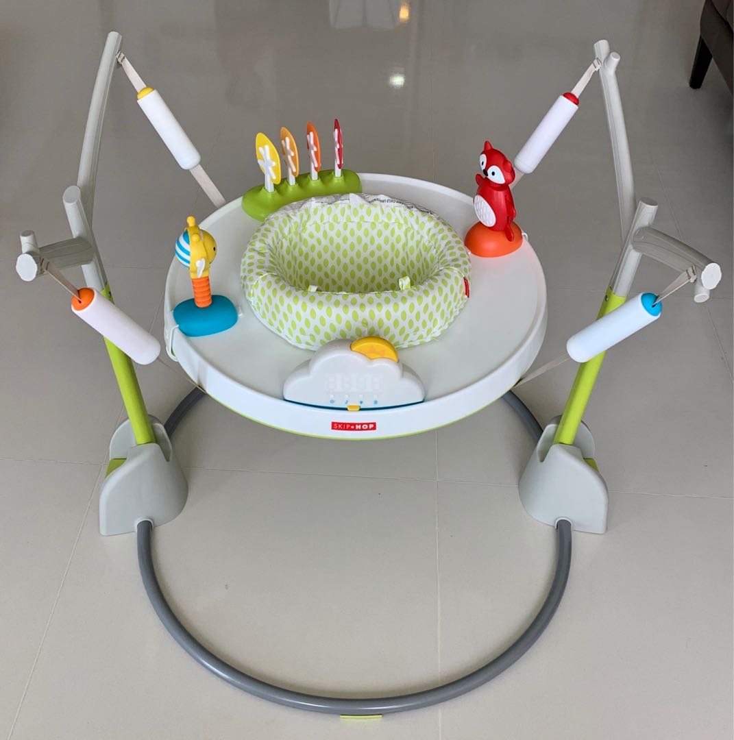 Skip shop hop jumperoo