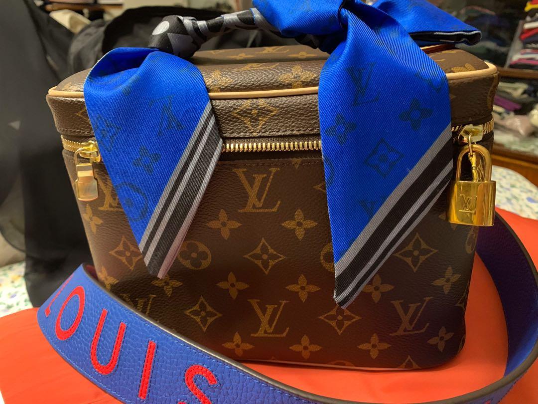 LV Bag (Category: Luxury Bags & Wallets) located in Makati City. Submitted by envoguevintage88 (Listing ID 246403558, Image 2). Description: Genuine LV Nice complete with cards and receipt . This will not disappoint. Strap is sold separately.