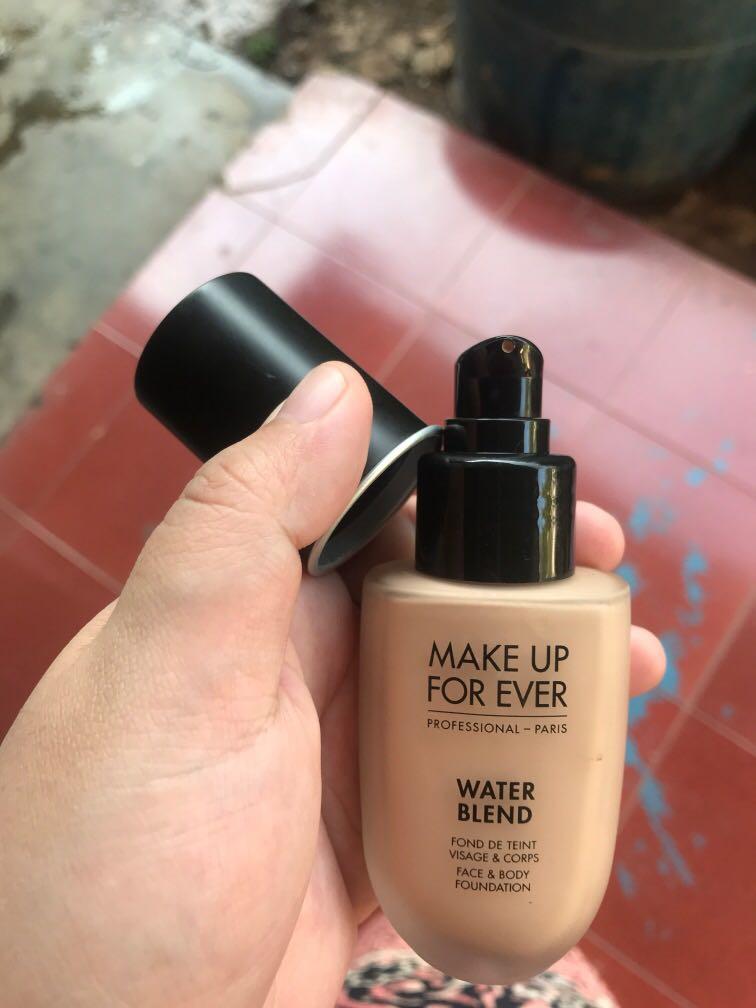 Make Up For Ever Foundation Water Blend Y305, Kesehatan & Kecantikan