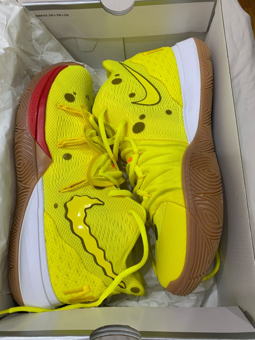 Nike Kyrie, Men's Fashion, Footwear, Sneakers on Carousell