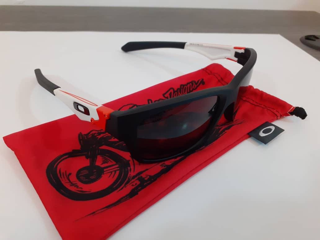 Oakley Troy Lee Jupiter, Men's Fashion 