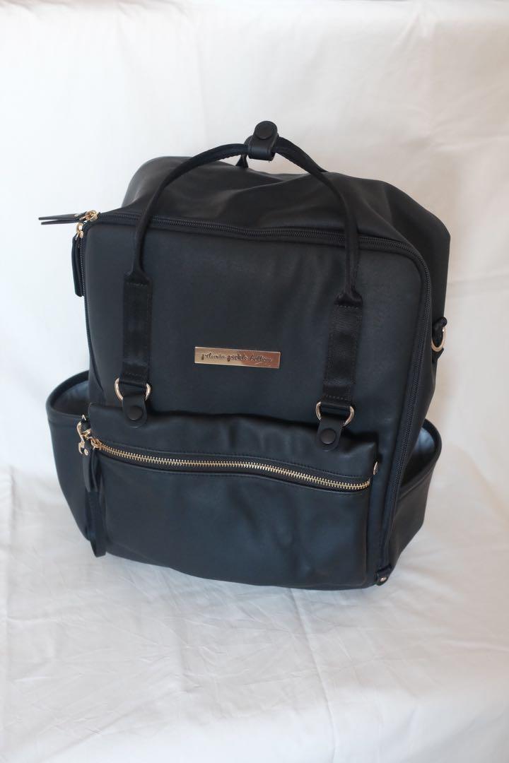 petunia pickle bottom balance backpack