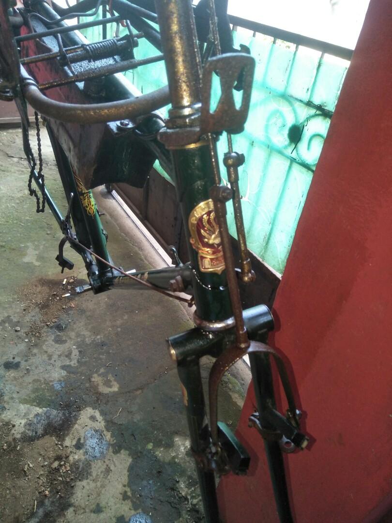 Rangka Sspeda Onthel Phoenix Ring 28 Masih Ori Catnya Gan Olah Raga Sepeda Di Carousell