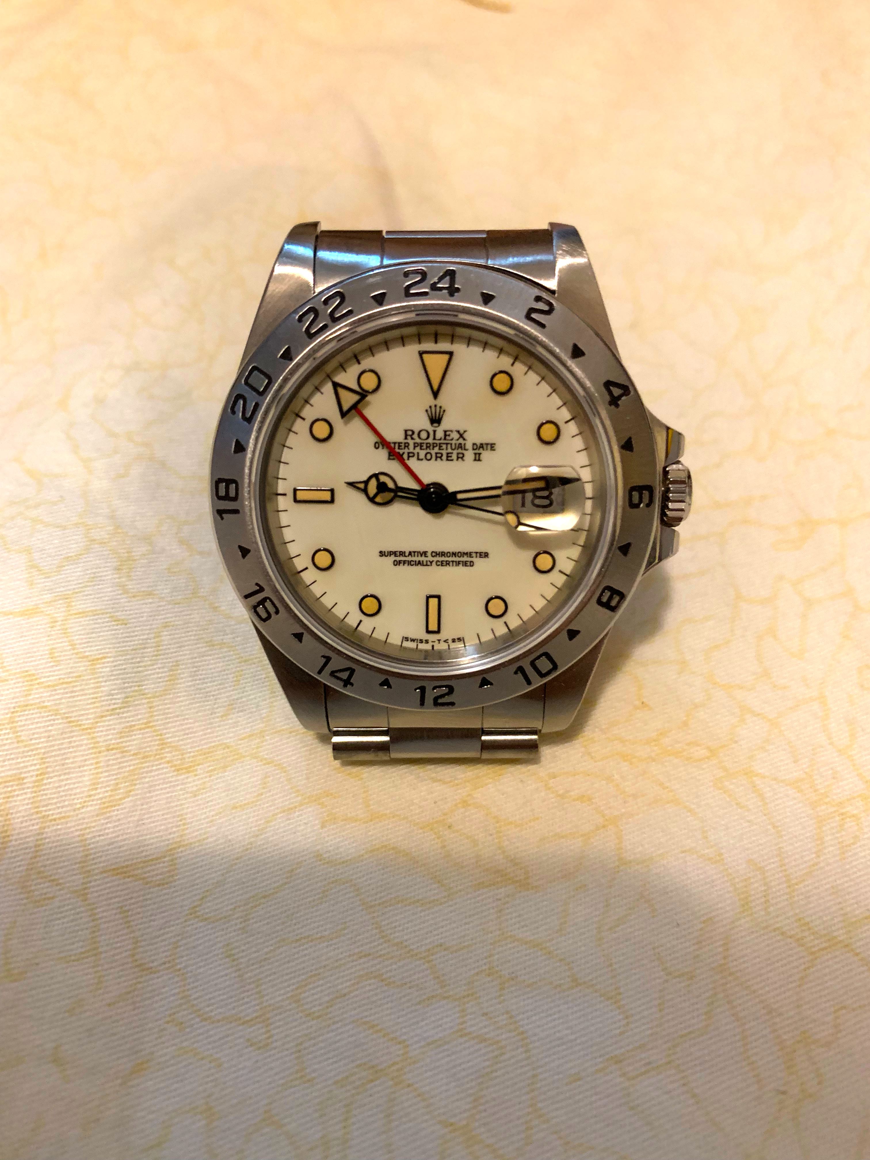 Rolex Explorer II Cream dial T-25, 名牌 
