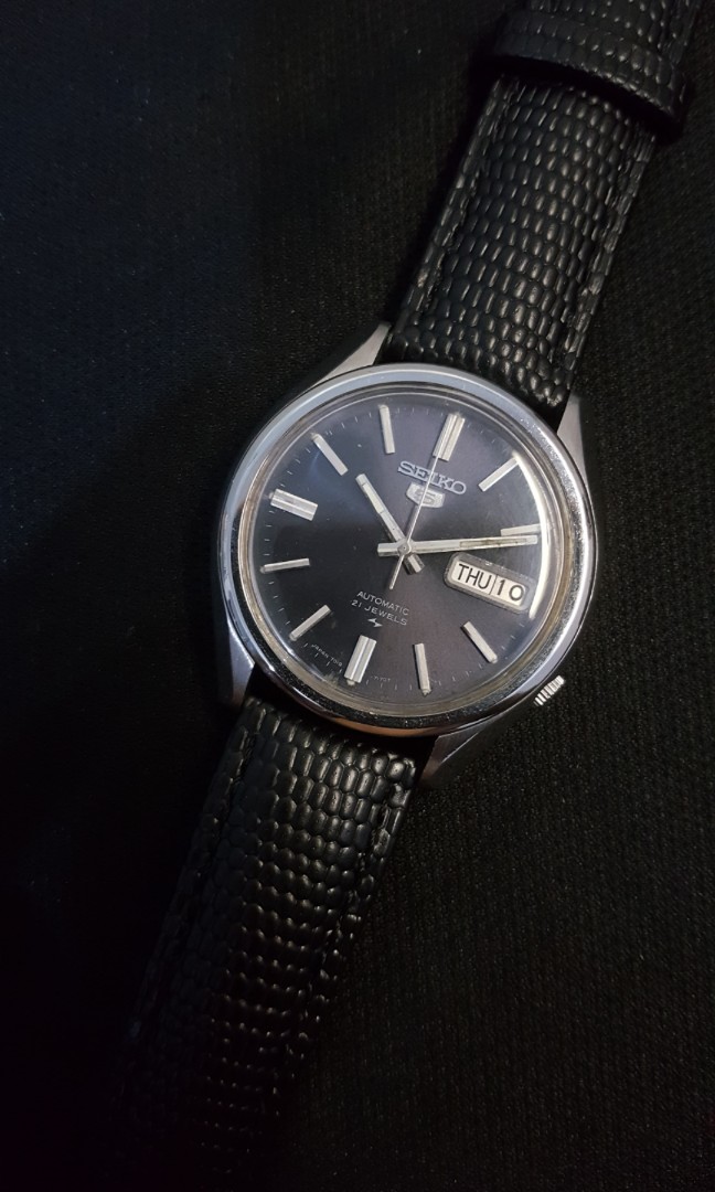 Seiko 7019-7100, Men's Fashion, Watches & Accessories, Watches on Carousell