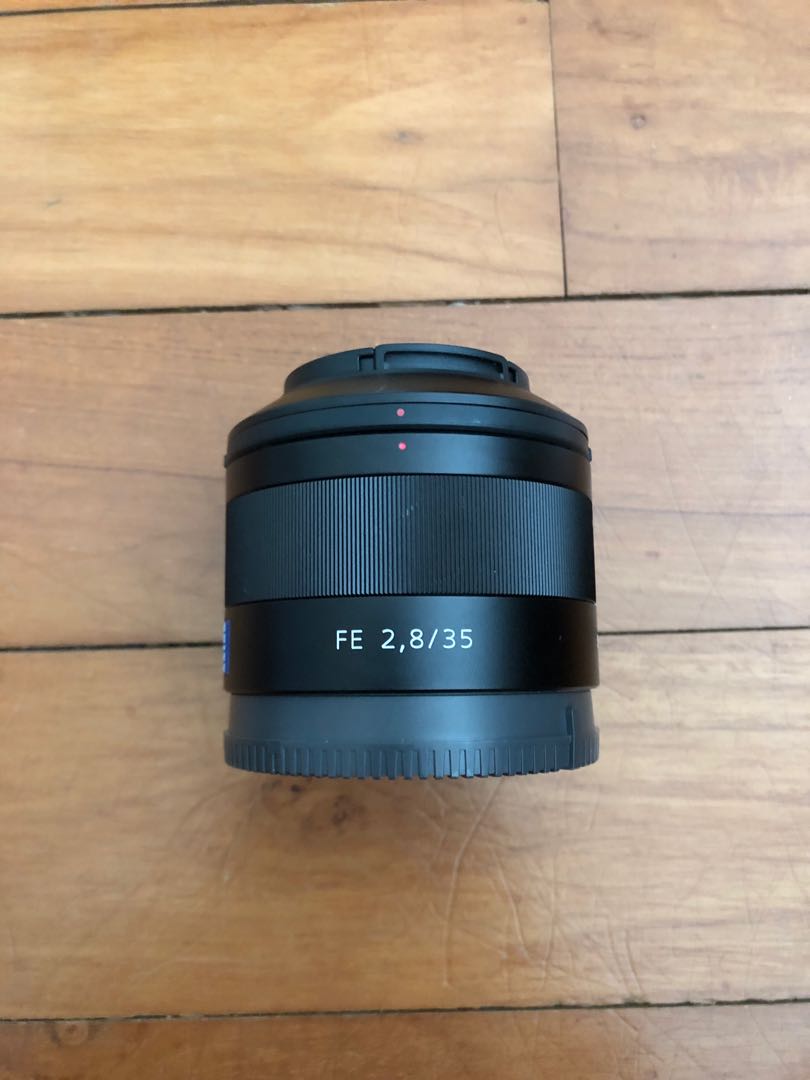 Sony Sonnar T* FE 35mm F2.8 ZA, Photography, Lenses on Carousell