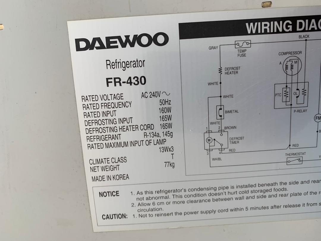 Used daewoo 2 doors fridge refrigerator peti sejuk peti ais in 